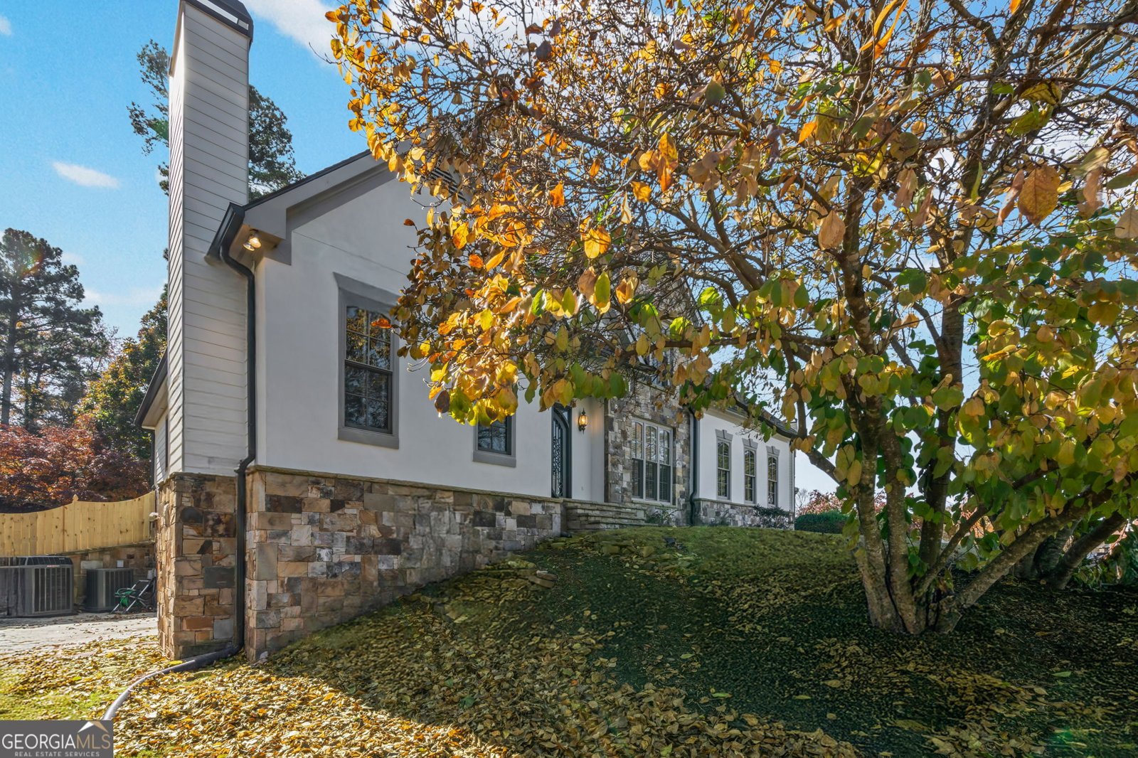 4825 Winding Rose Drive Suwanee - 4