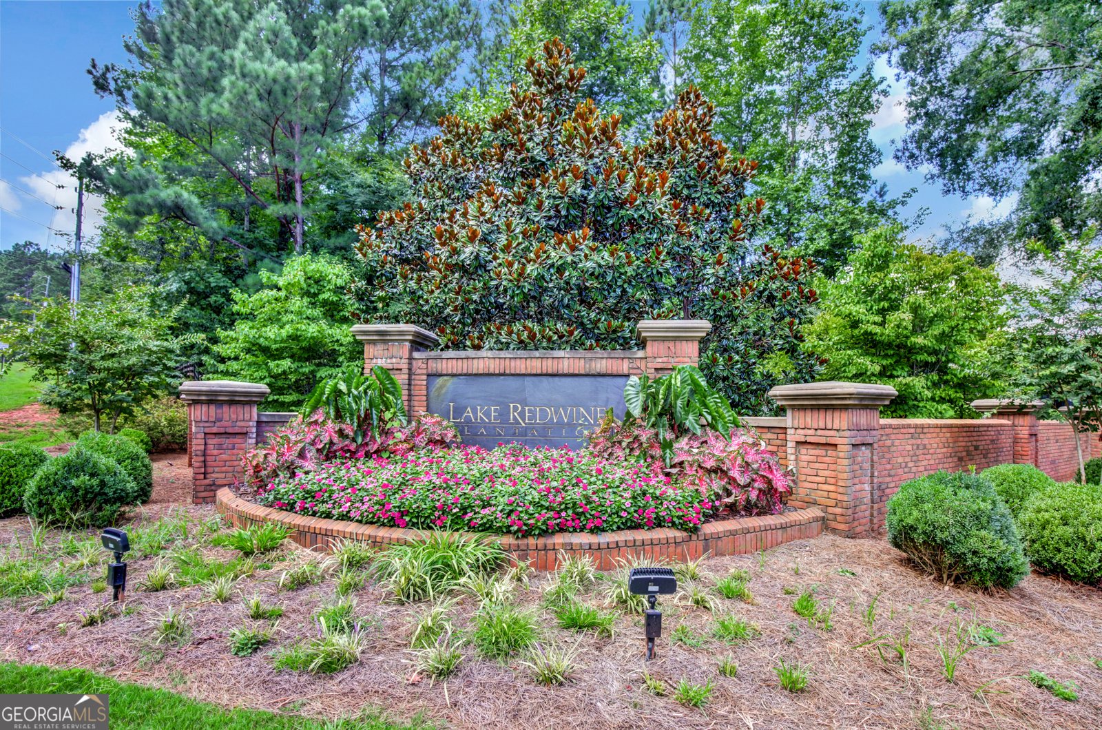 16 W Cove Drive Newnan - 93