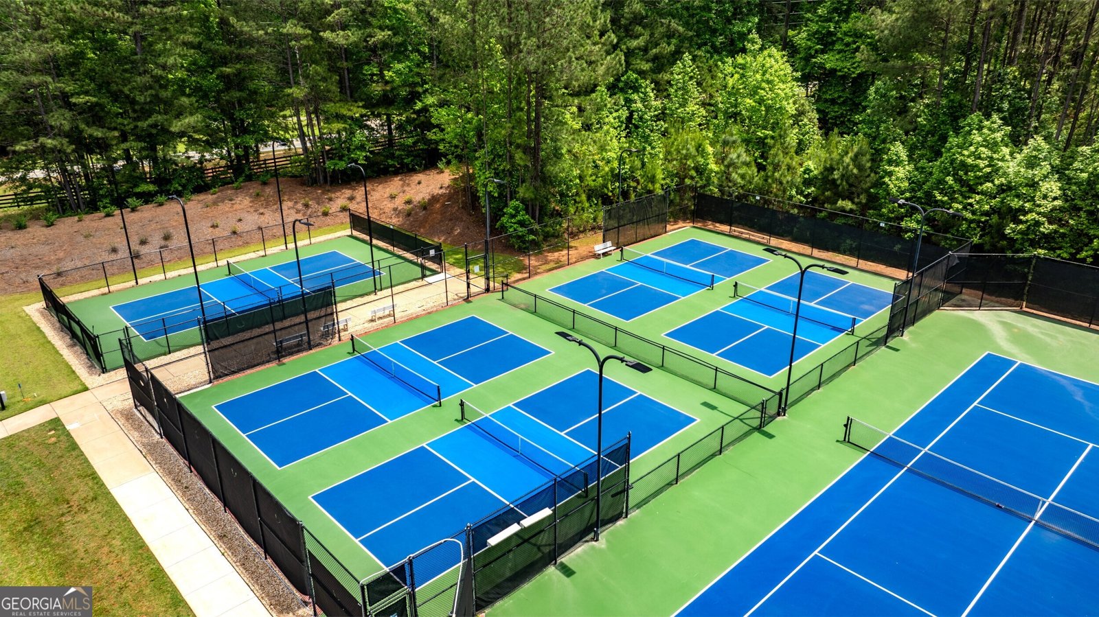 16 W Cove Drive Newnan - 97