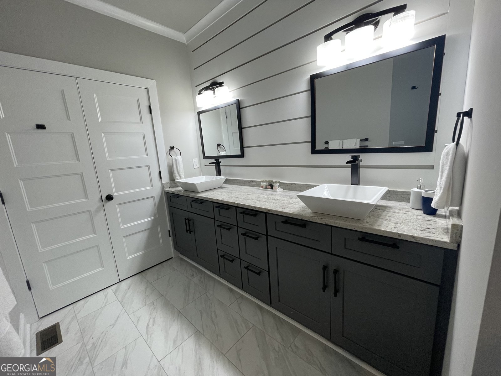 2668 Memorial Drive Atlanta - 28