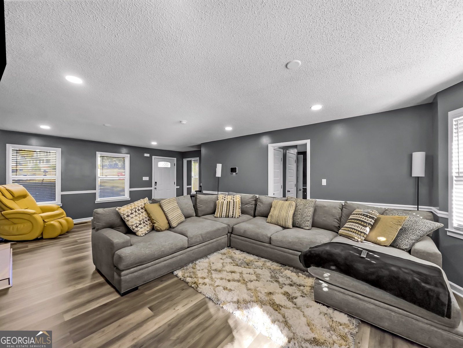 833 Parkview Court Macon - 1