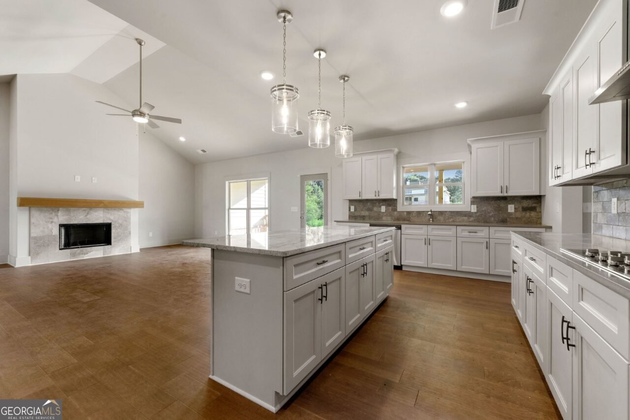 44 Palomino Circle Hoschton - 11