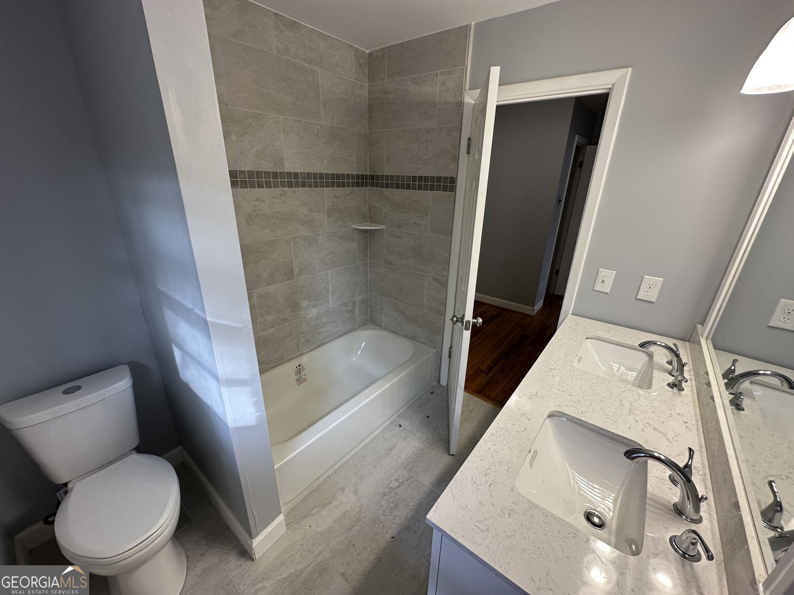 423 Center Circle Conyers - 1