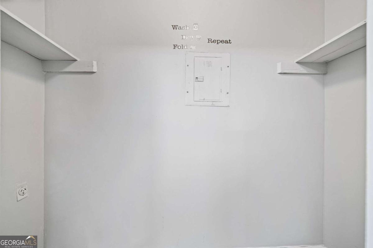 717 Beaufort Circle Duluth - 2