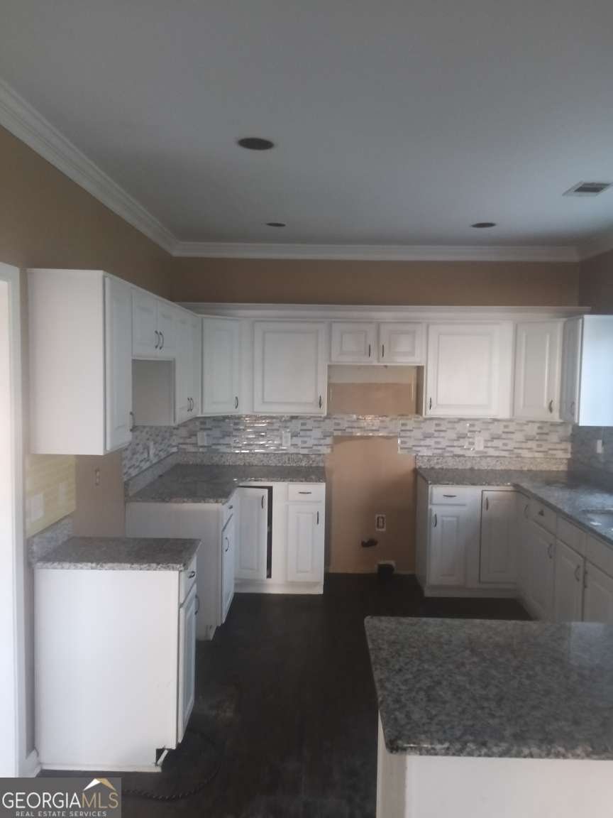 5165 Winding Stream Court Stone Mountain - 1