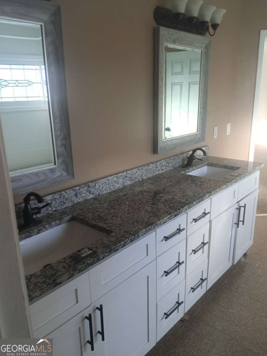 5165 Winding Stream Court Stone Mountain - 10