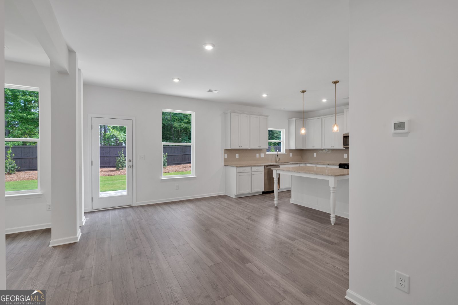 373 Waterbluff Drive Mableton - 1