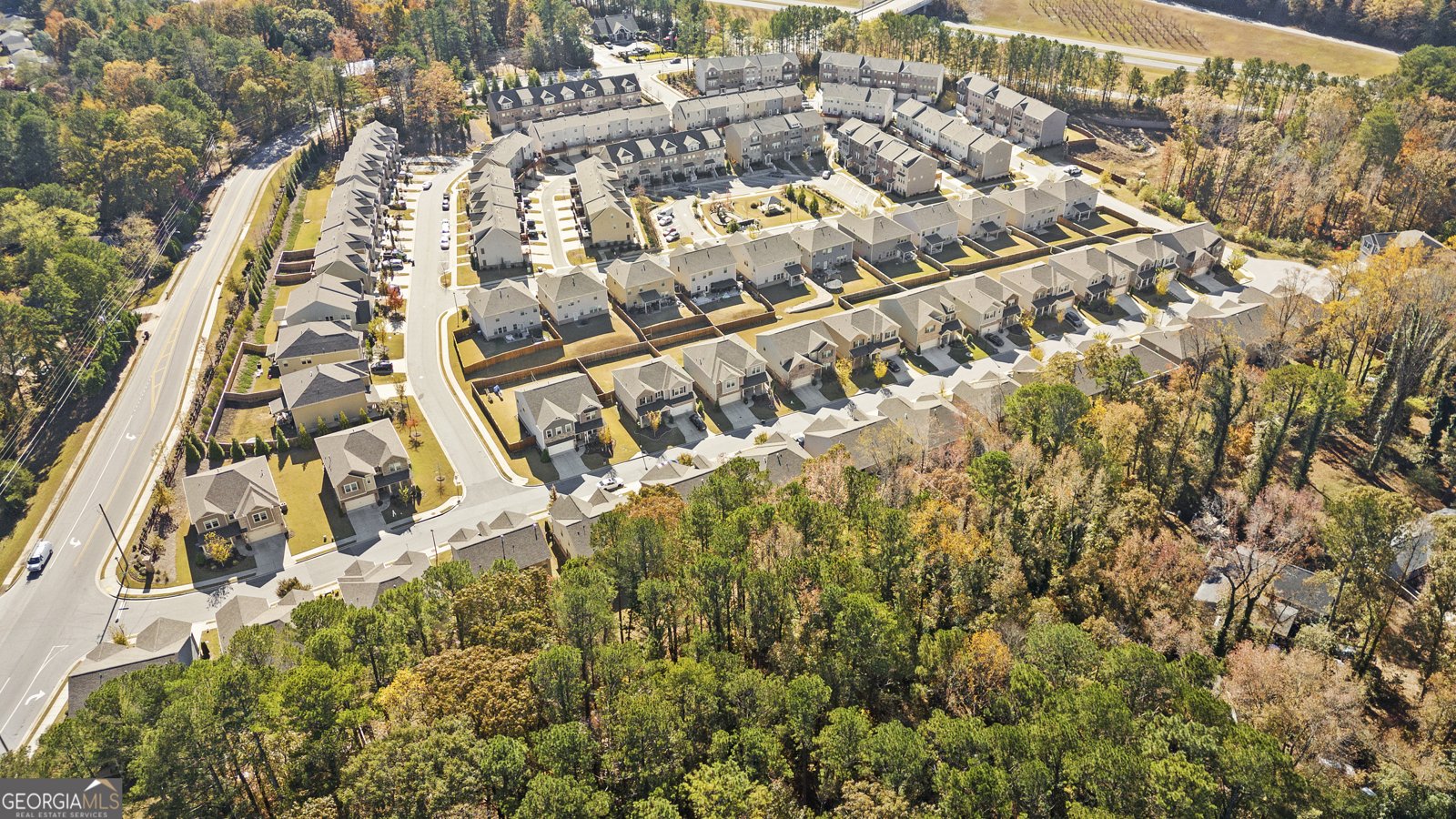 3227 Hidden Valley Circle Lawrenceville - 43