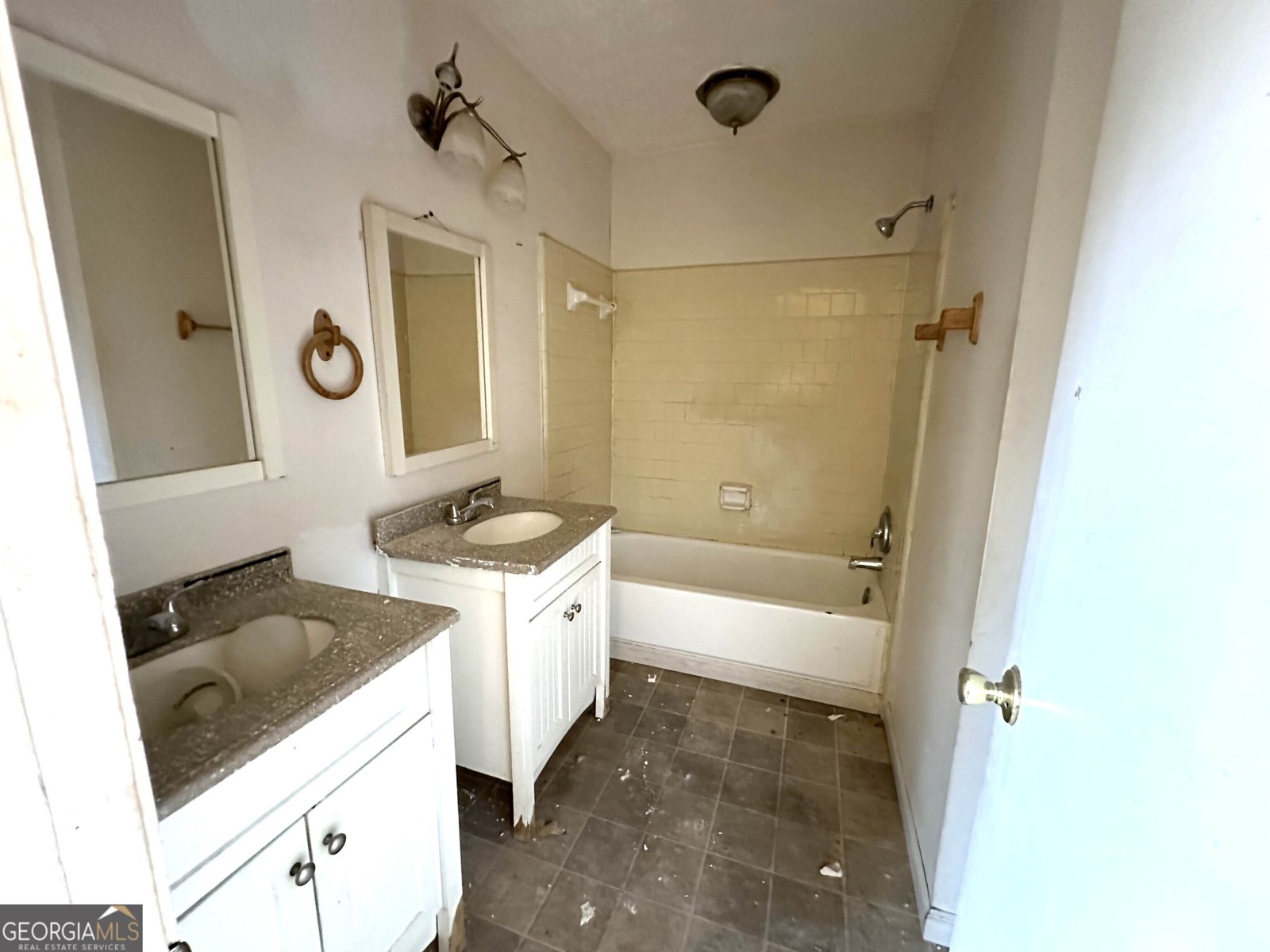 4561 Garden Hills Drive Stone Mountain - 11