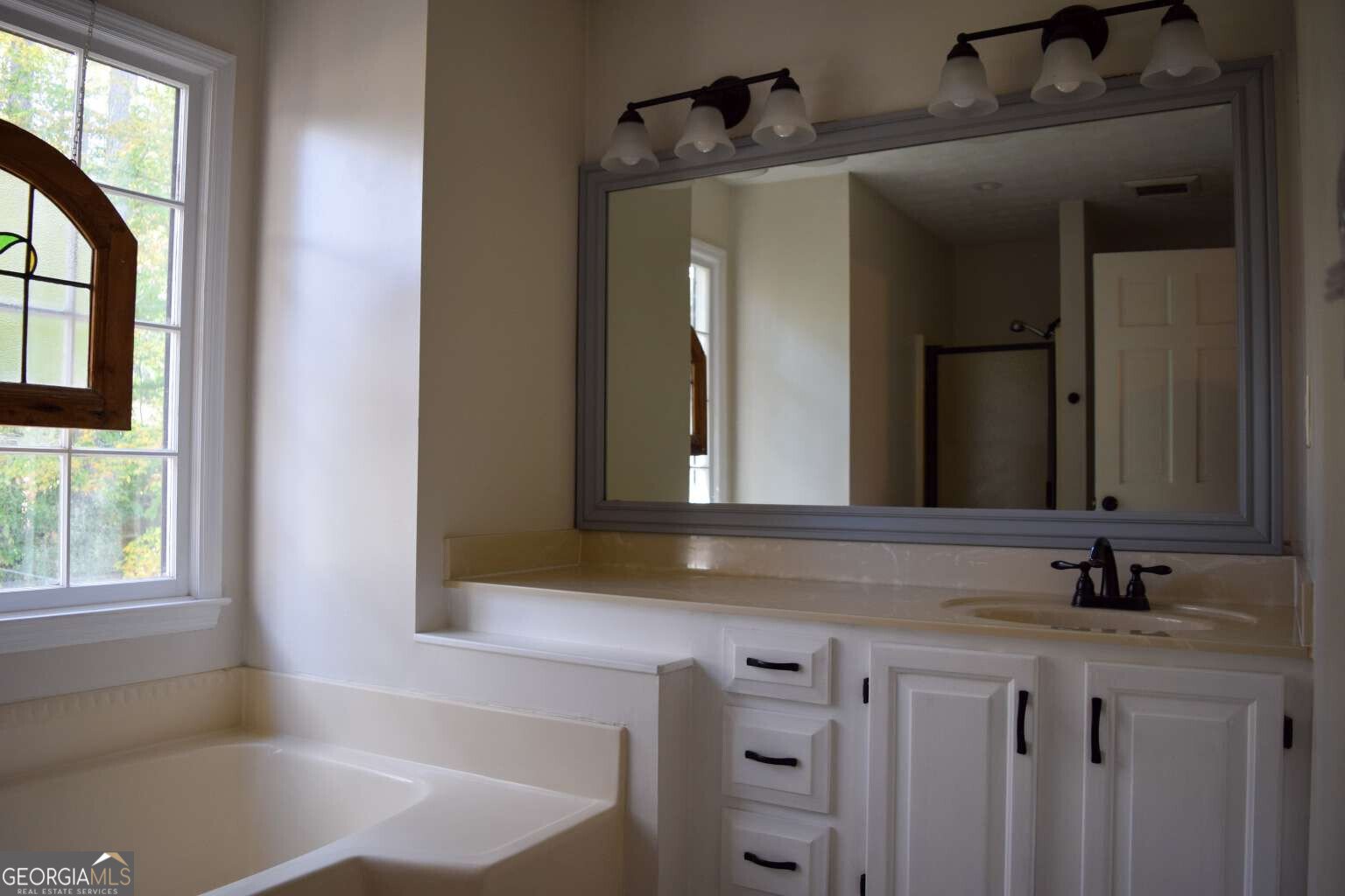 1068 Mill Drive Kennesaw - 23