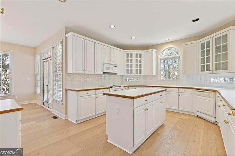 6425 Rutherford Suwanee - 14