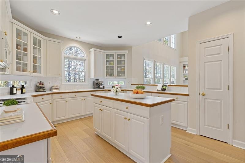 6425 Rutherford Suwanee - 15