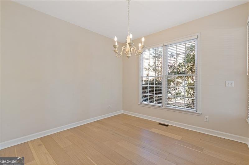 6425 Rutherford Suwanee - 20