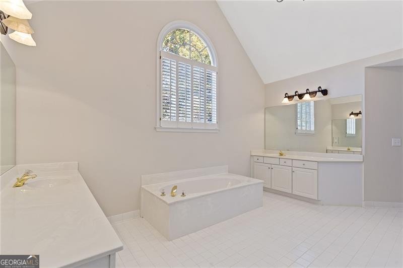 6425 Rutherford Suwanee - 33