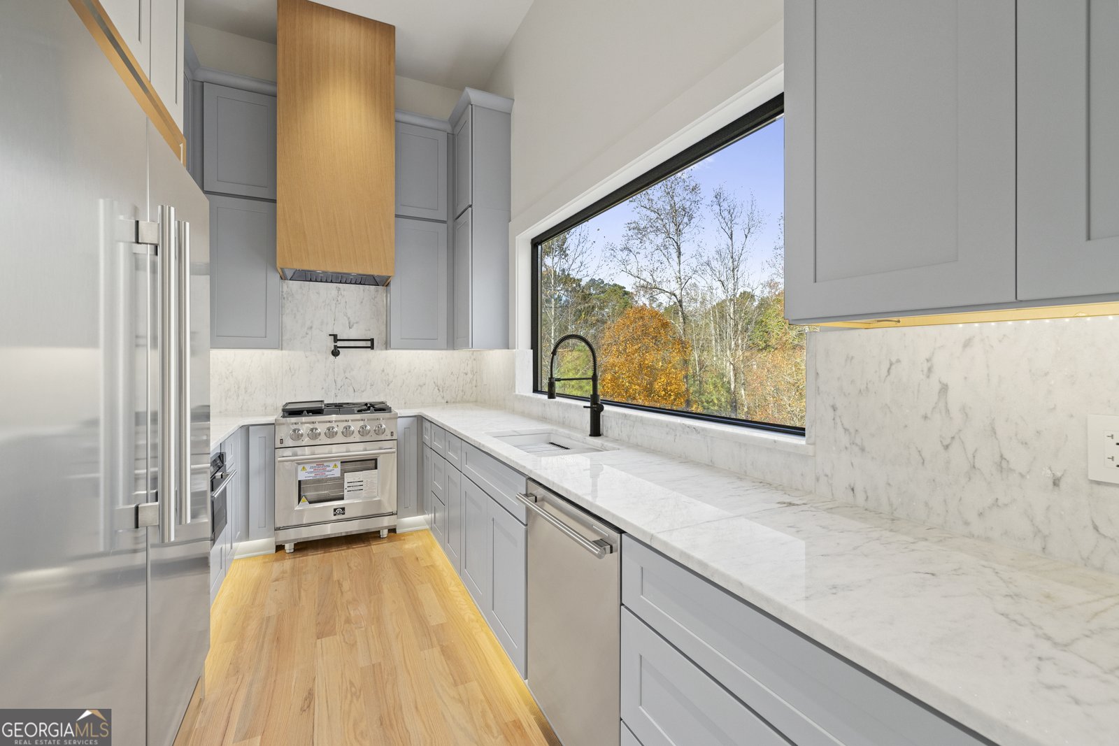 520 Heathmill Court Milton - 32