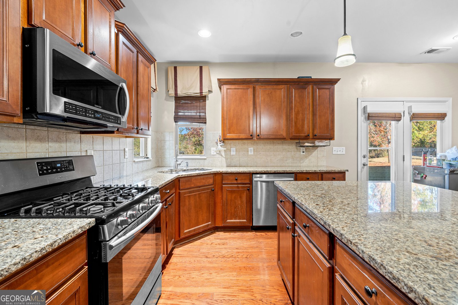 519 Bryant Lake Boulevard Lagrange - 16