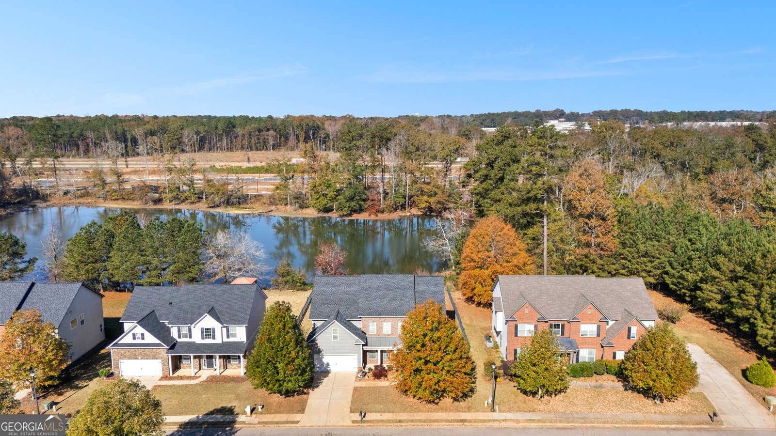 519 Bryant Lake Boulevard Lagrange - 2
