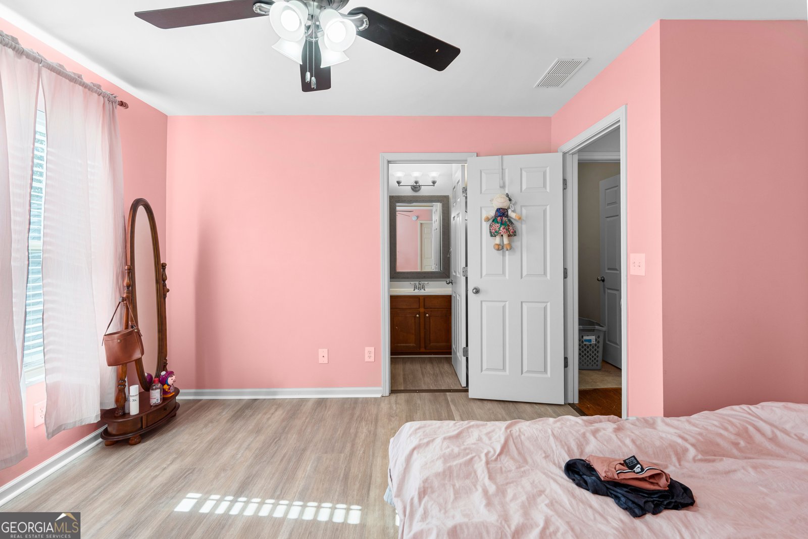 519 Bryant Lake Boulevard Lagrange - 33