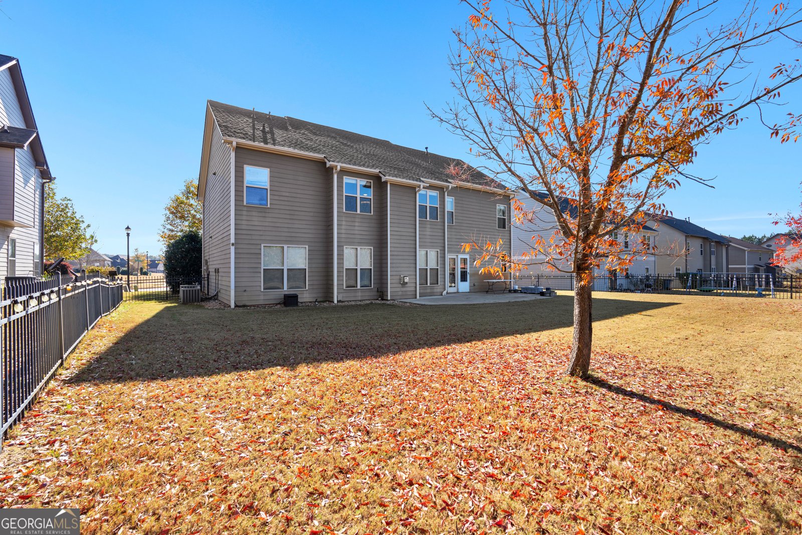 519 Bryant Lake Boulevard Lagrange - 37