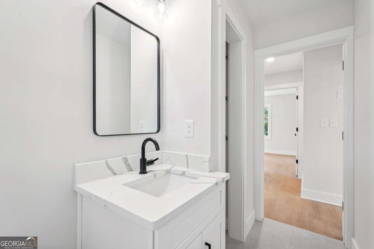 4 Mobley Drive Atlanta - 28