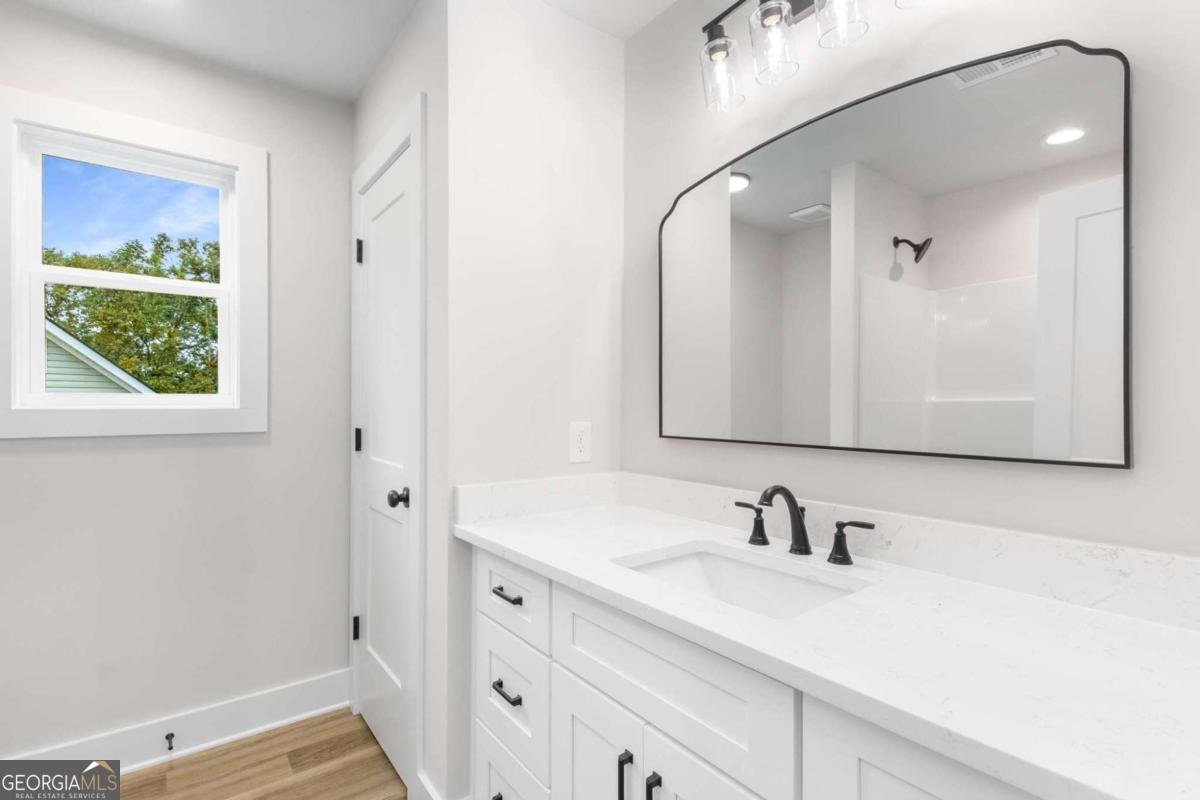 6035 Lakeside Court Gainesville - 17