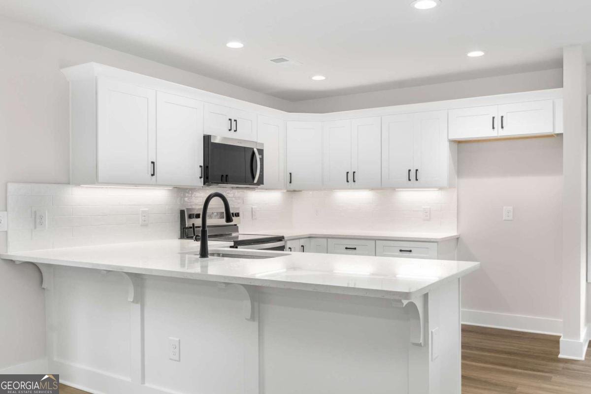 6035 Lakeside Court Gainesville - 7