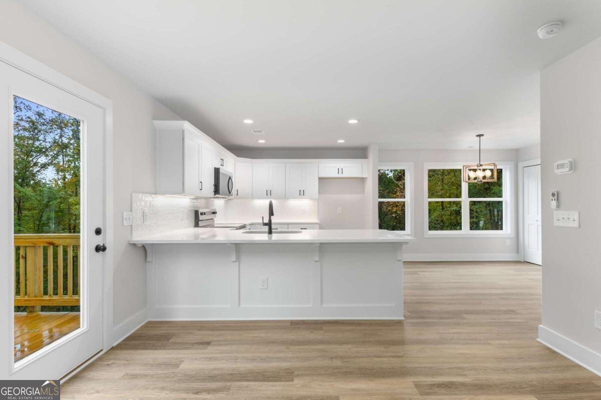 6035 Lakeside Court Gainesville - 9