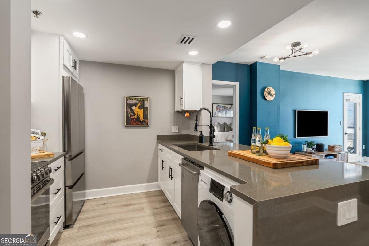 1280 Peachtree Street Atlanta - 12