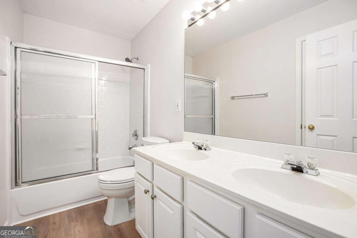 5165 Amberden Hall Drive Suwanee - 21