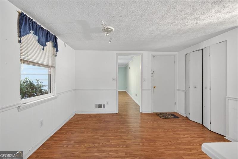 1075 WESTCHESTER Drive Lilburn - 17