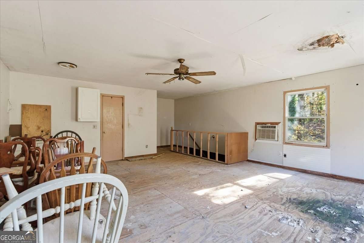 5186 Holiday Court Acworth - 1