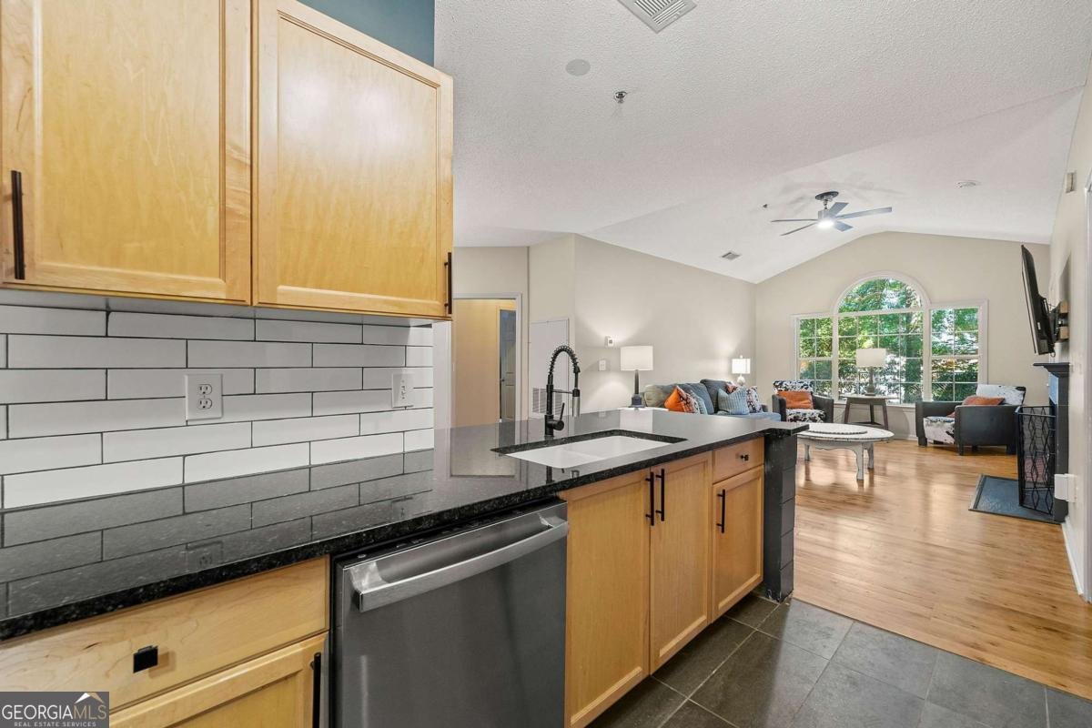 409 The Crossings Lane Woodstock - 13