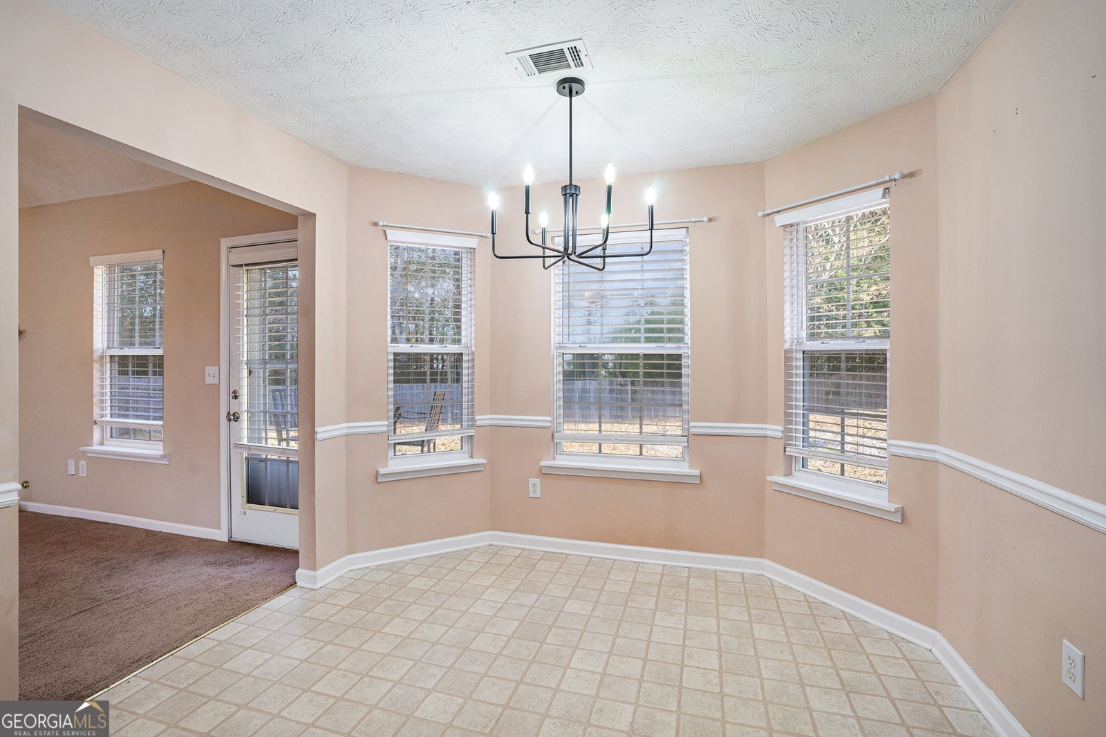 525 Aristocrat Drive Loganville - 19