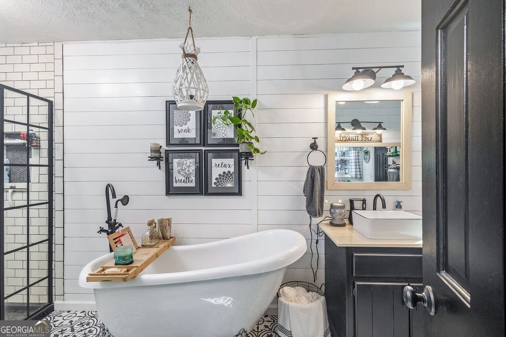 592 Mountville Hogansville Road Lagrange - 30