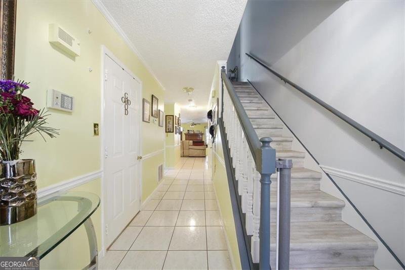 8045 CREEKSTONE Way Riverdale - 5