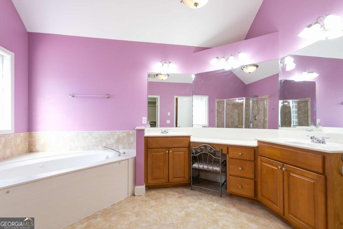 4365 Huntcliff Trace Douglasville - 24