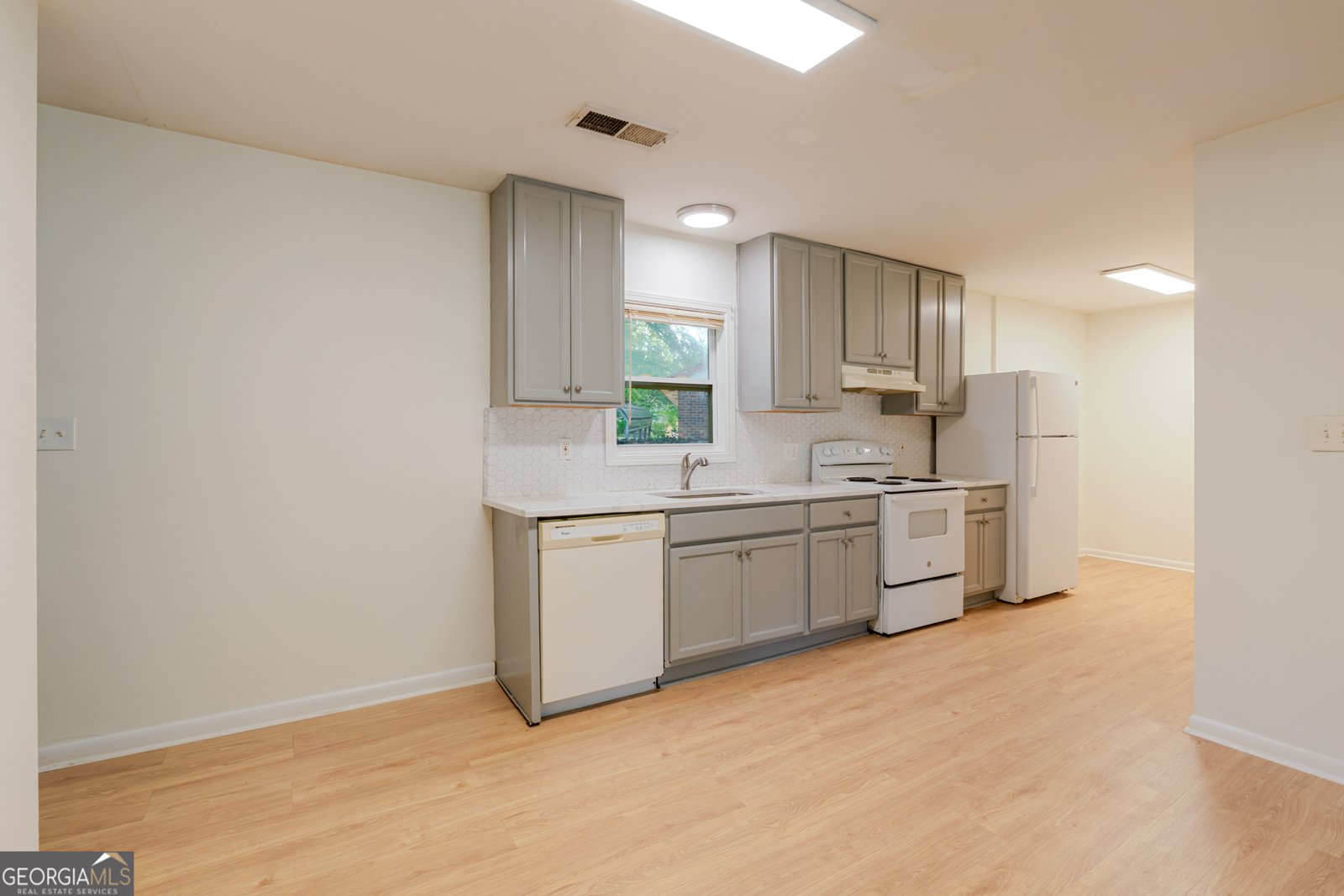 7064 Eunice Drive Riverdale - 12