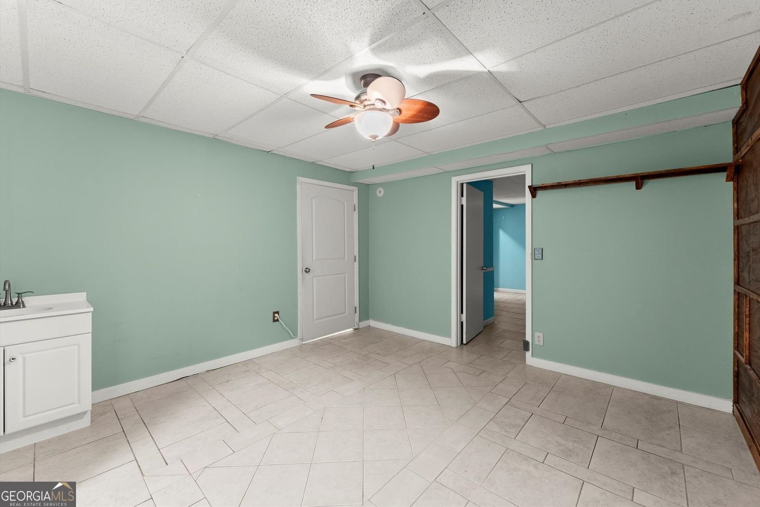 1713 Dudley Drive Woodstock - 56