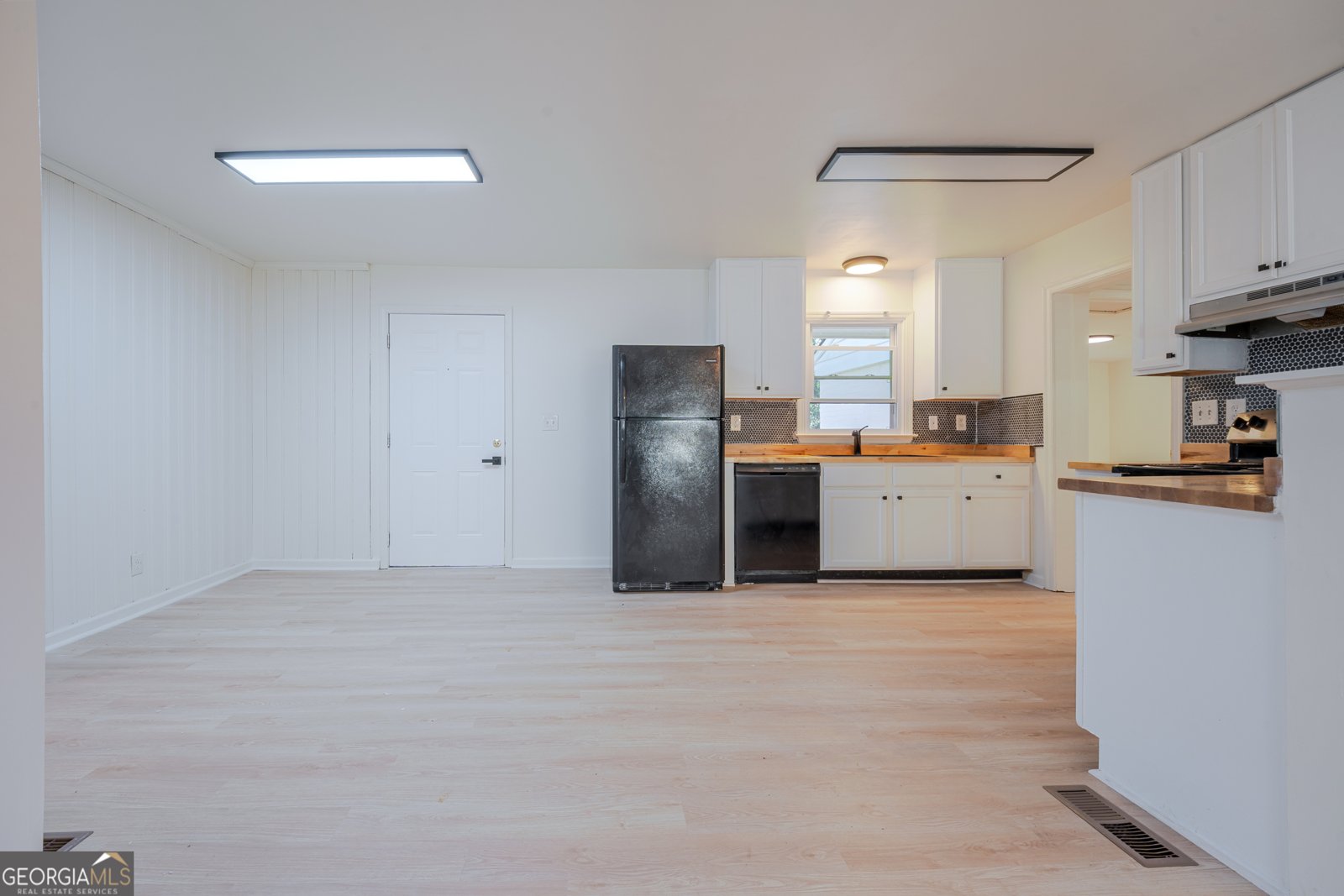 843 White Oak Drive Forest Park - 22