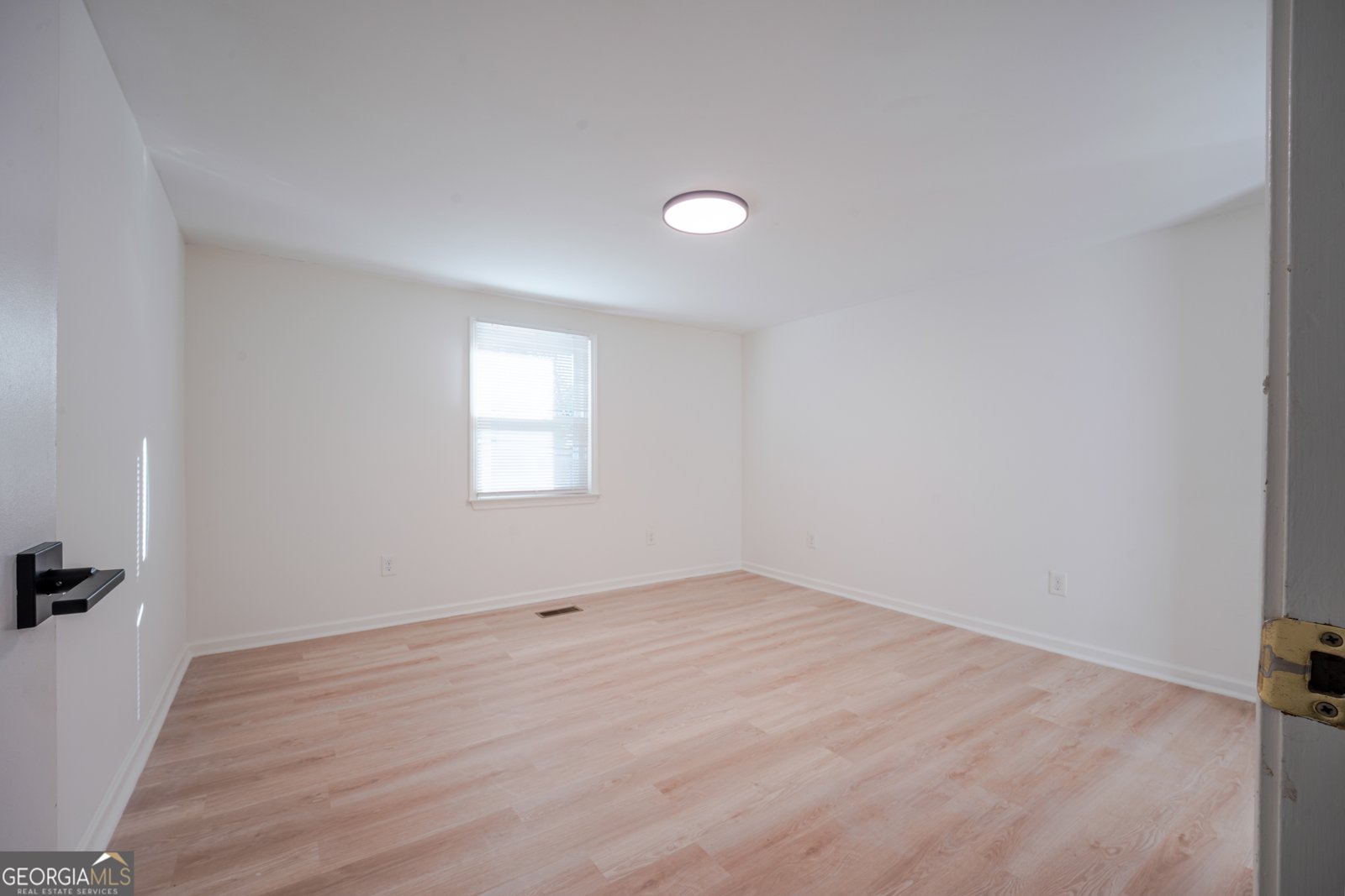 843 White Oak Drive Forest Park - 26