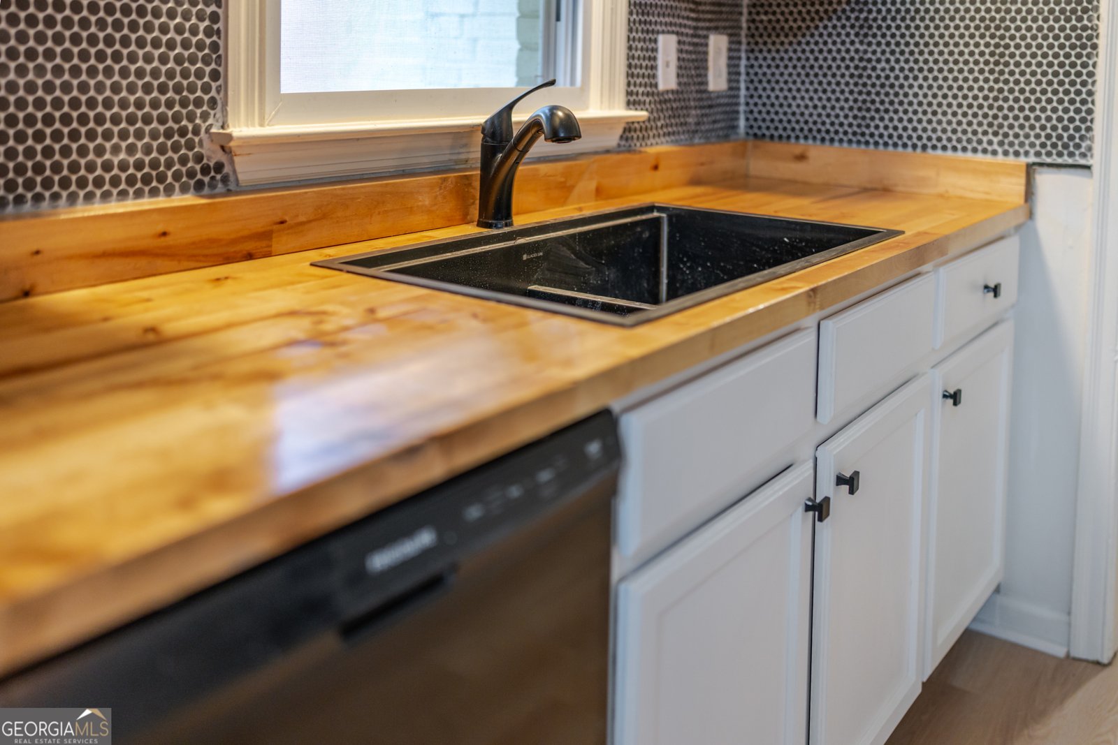 843 White Oak Drive Forest Park - 41