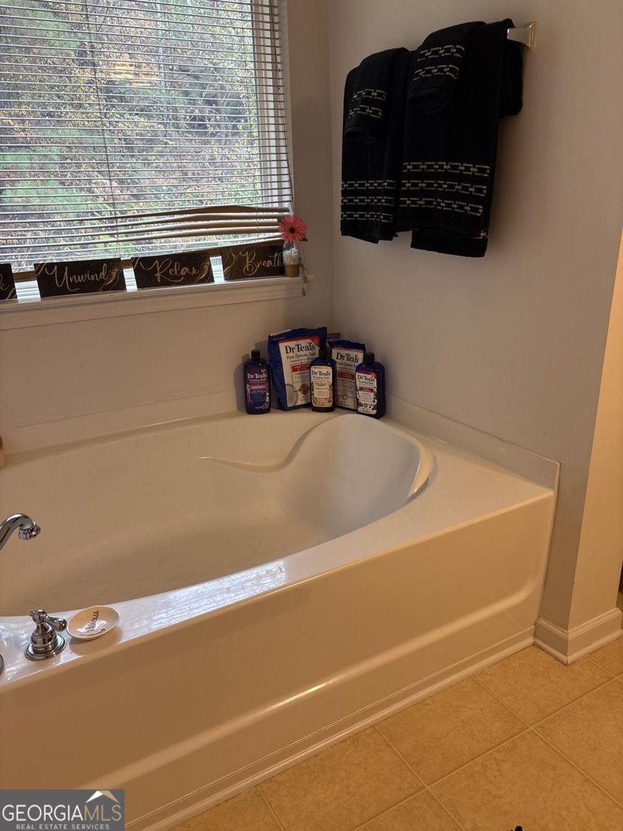 174 Ellis Drive Conyers - 19