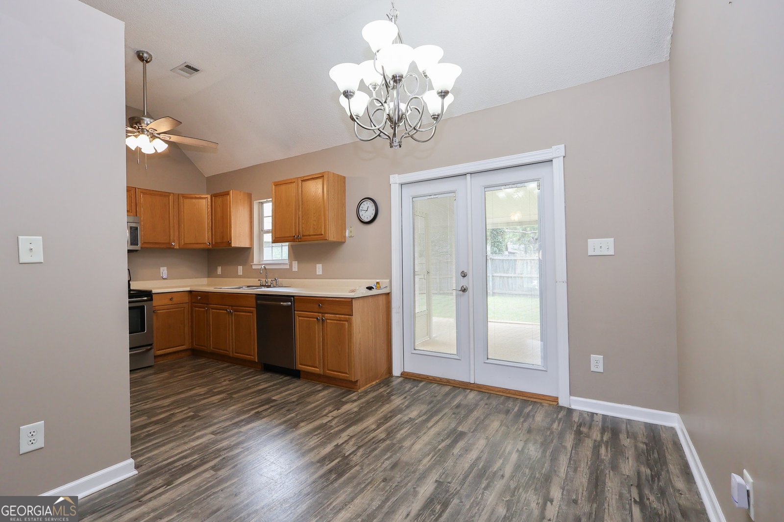 103 Lions Gate Bonaire - 6