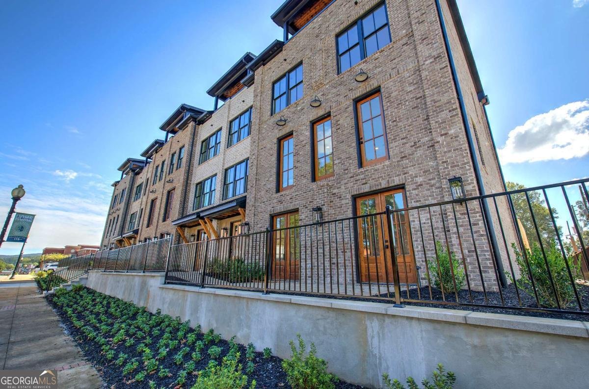 178 Main Street Cartersville - 1