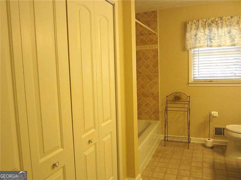 1611 Northwoods Drive Marietta - 10