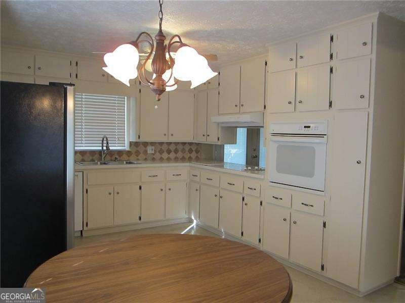 1611 Northwoods Drive Marietta - 7