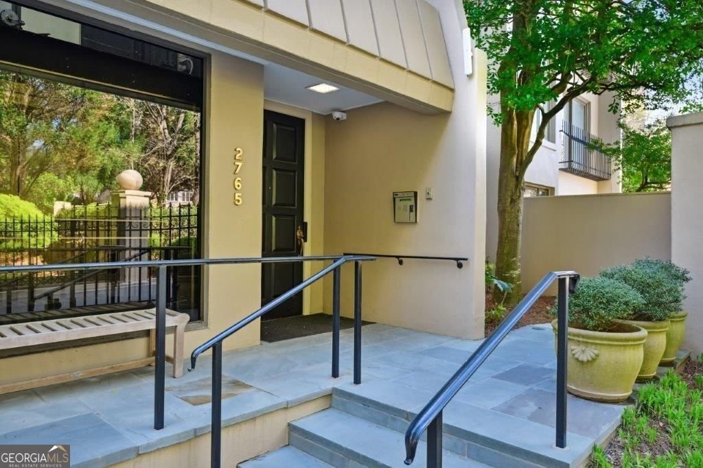 2765 Peachtree Road Atlanta - 1