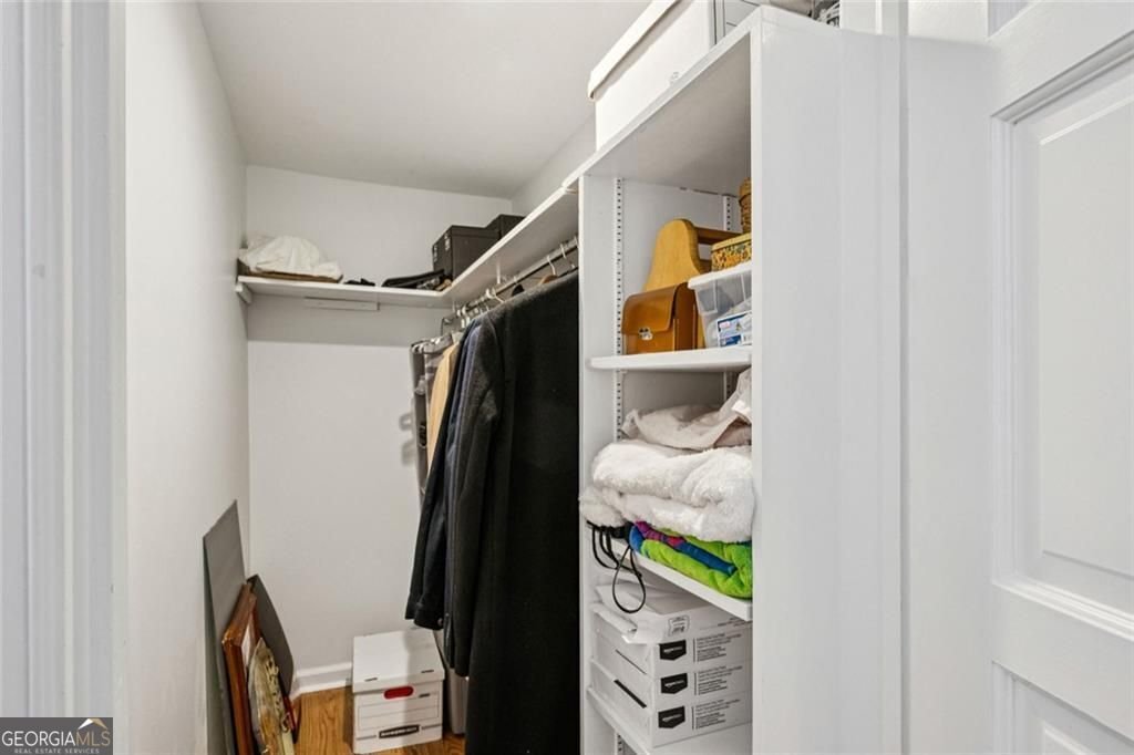 2765 Peachtree Road Atlanta - 24