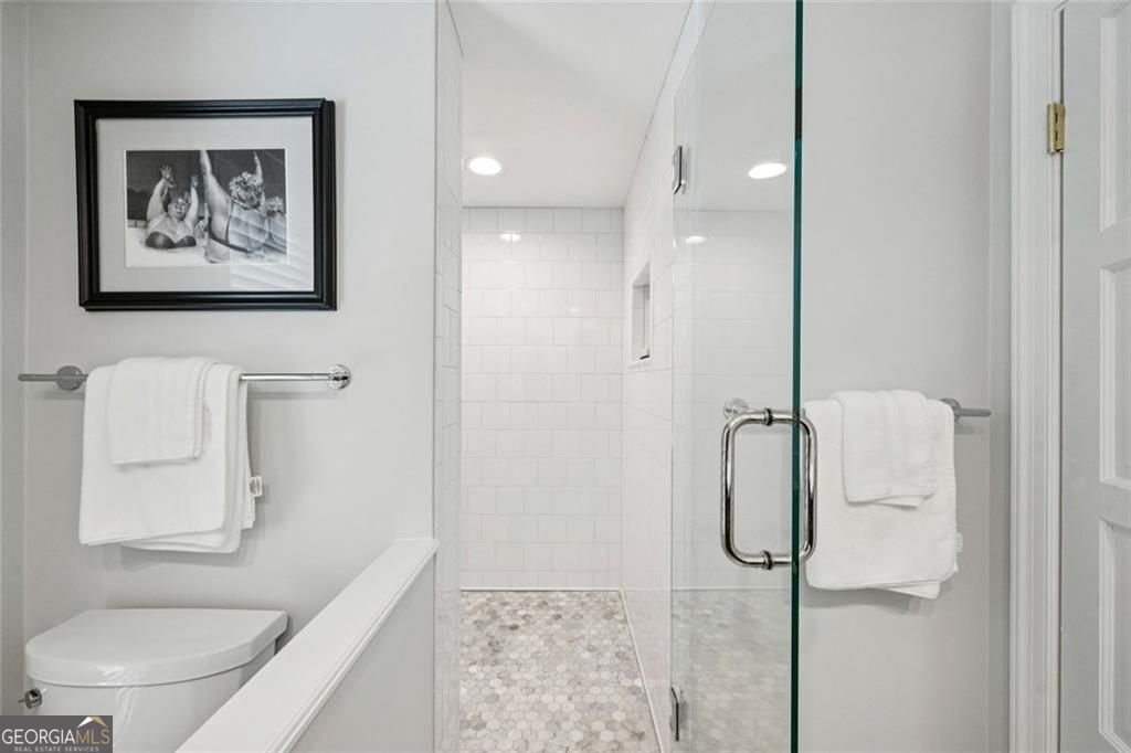 2765 Peachtree Road Atlanta - 25