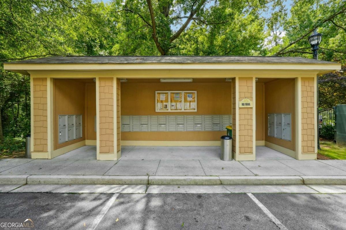 205 Riversgate Drive Atlanta - 28